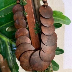 Coconut 🥥 or some kind of koa, composite WOODEN Necklace 🌴 90s & timeless